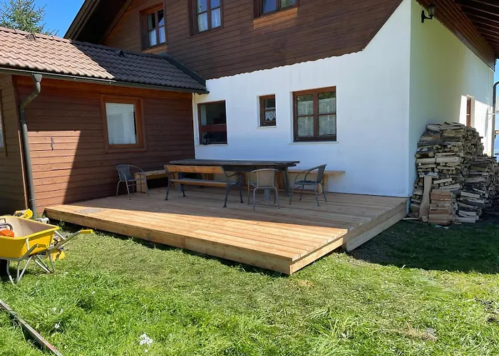 Almvilla * הוכרינדל